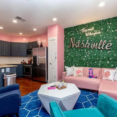 Ferienwohnung Pinkbme - 8 Min To Downtown, Free Parking
